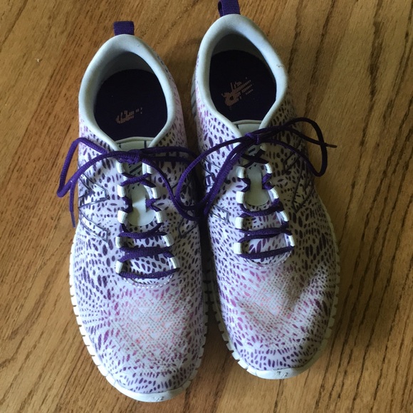 New Balance Shoes - Size 9 New Balance Purple Excellent Condition!